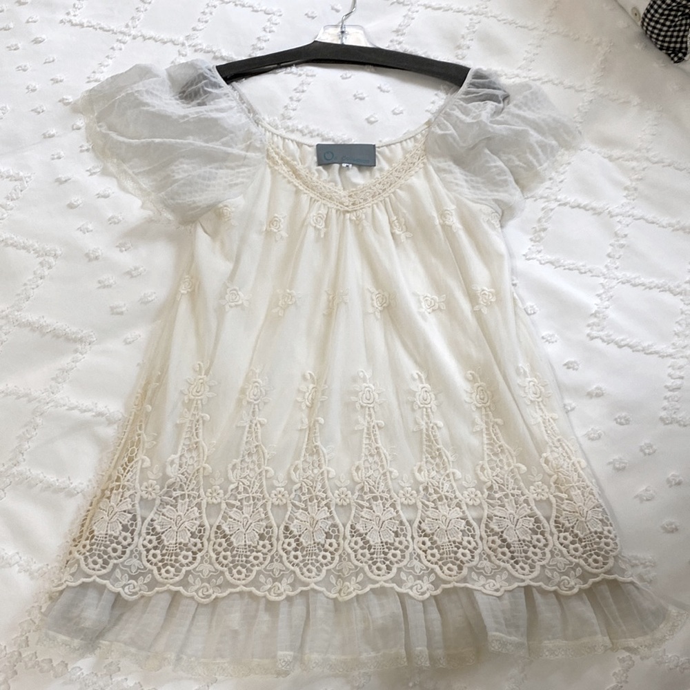 Melody O2 Collection Cream Lace Top
